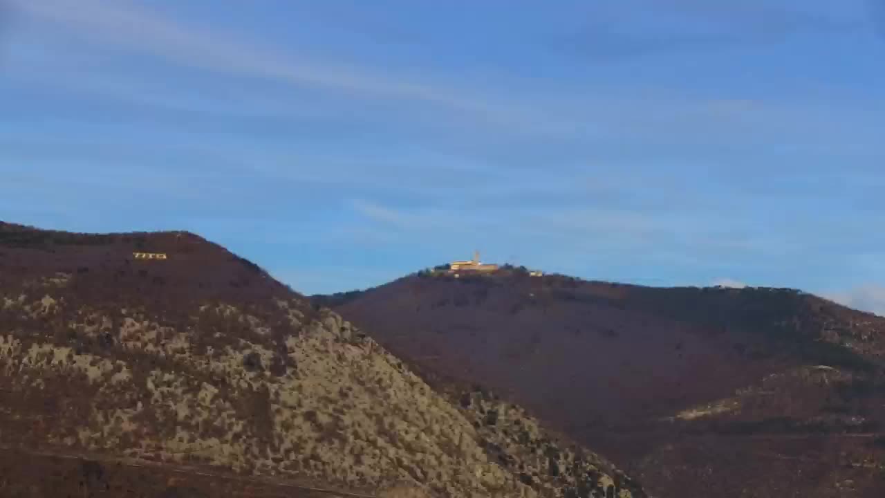 Nova Gorica e Gorizia: Panorama Mozzafiato dal Convento Francescano di Castagnevizza