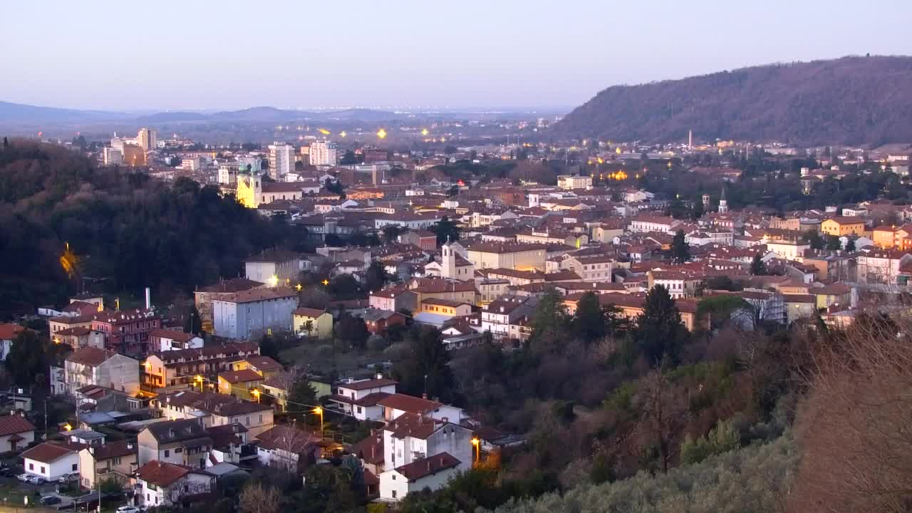 Nova Gorica in Gorica: Čudovit Razgled iz Frančiškanskega Samostana Kostanjevica