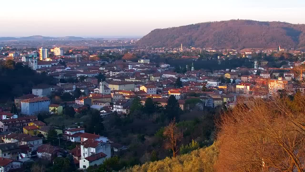 Nova Gorica und Görz: Atemberaubende Aussicht vom Franziskanerkloster Kostanjevica
