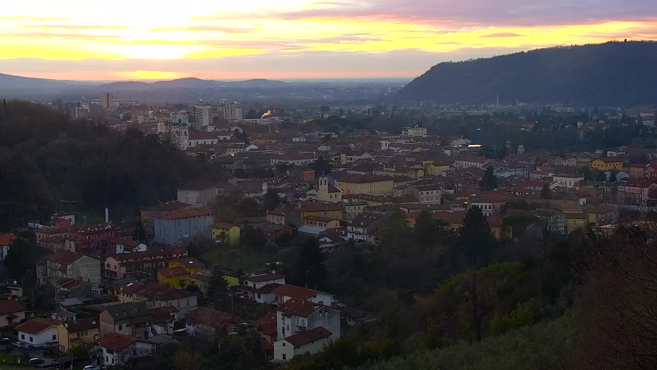 Nova Gorica in Gorica: Čudovit Razgled iz Frančiškanskega Samostana Kostanjevica