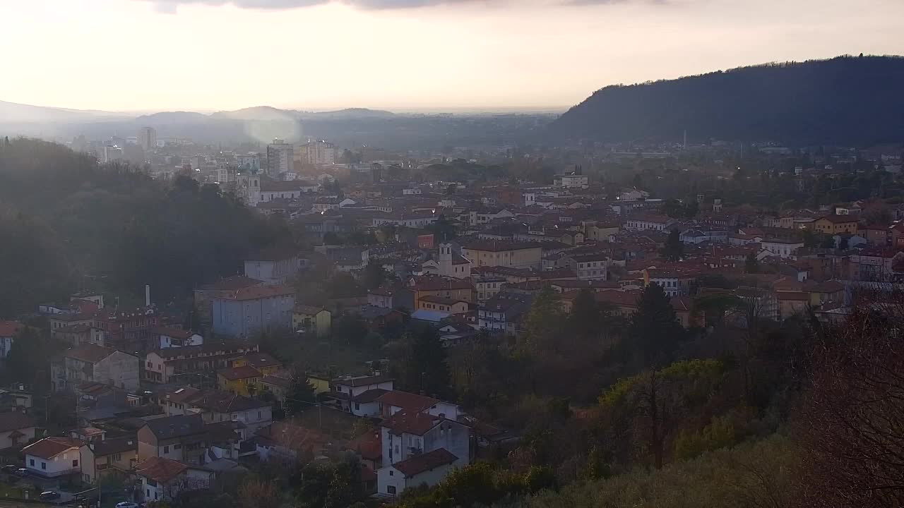 Nova Gorica und Görz: Atemberaubende Aussicht vom Franziskanerkloster Kostanjevica