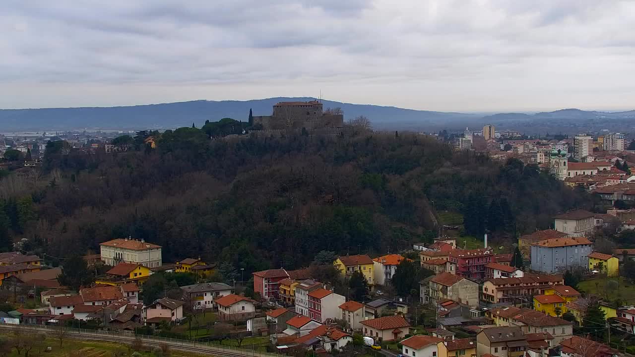 Nova Gorica e Gorizia: Panorama Mozzafiato dal Convento Francescano di Castagnevizza