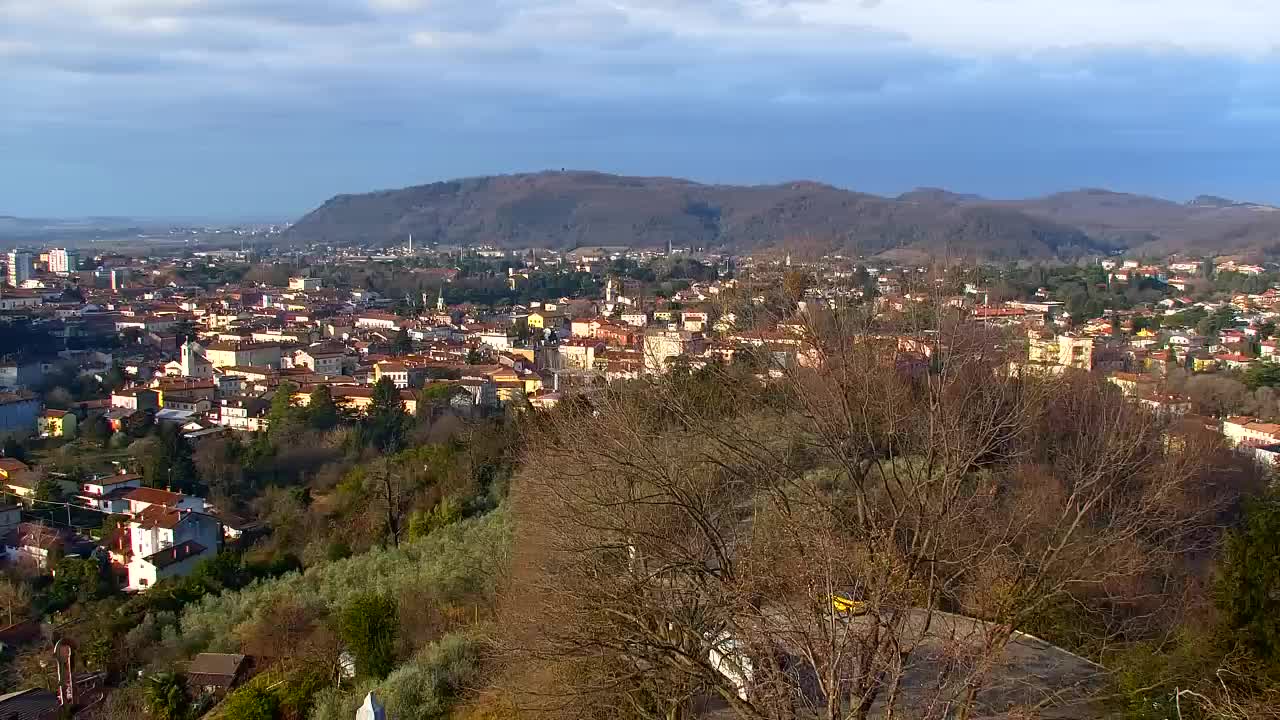 Nova Gorica i Gorica: Prekrasan Pogled iz Franjevačkog Samostana Kostanjevica