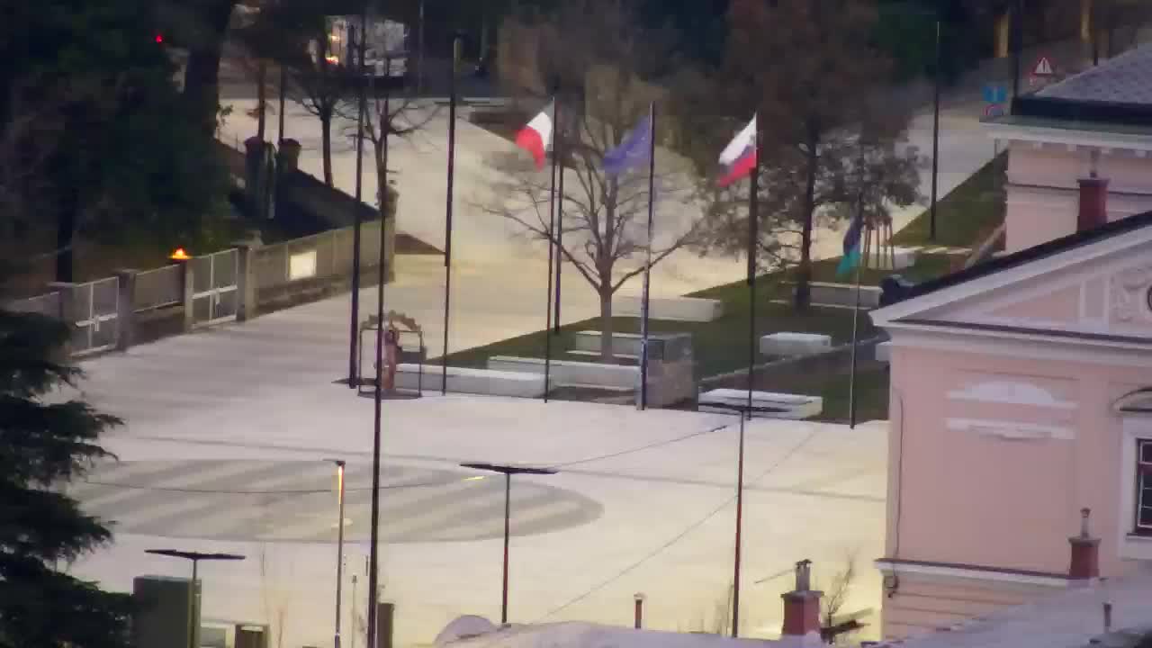 Nova Gorica e Gorizia: Panorama Mozzafiato dal Convento Francescano di Castagnevizza