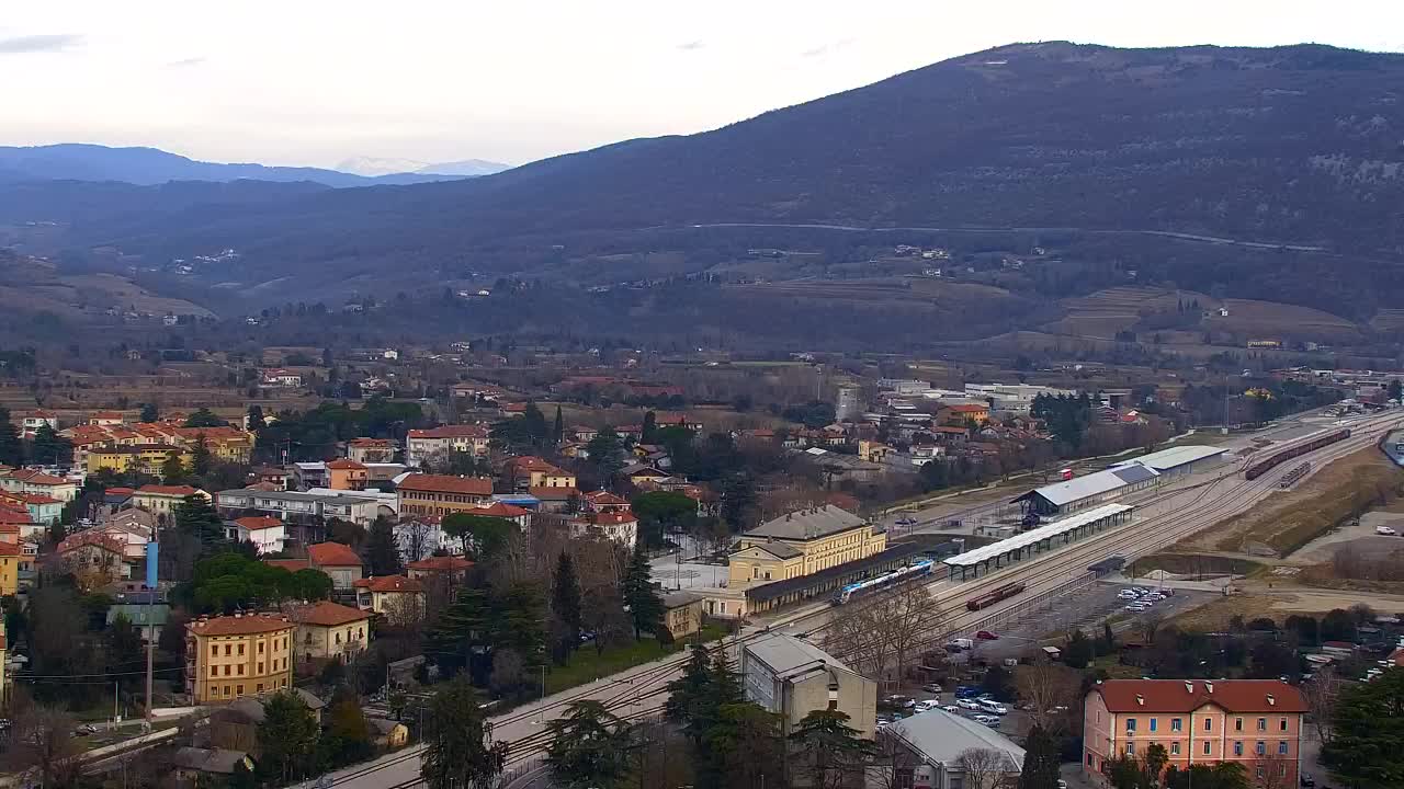 Nova Gorica i Gorica: Prekrasan Pogled iz Franjevačkog Samostana Kostanjevica
