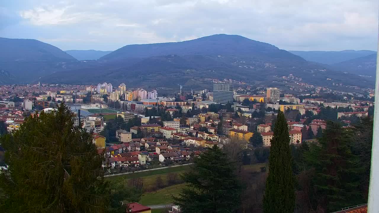 Nova Gorica y Gorizia: Impresionantes Vistas desde el Monasterio Franciscano de Kostanjevica