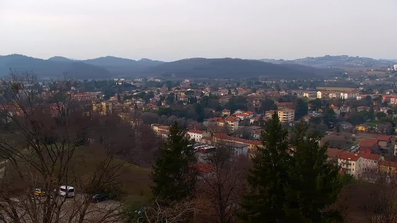 Nova Gorica e Gorizia: Panorama Mozzafiato dal Convento Francescano di Castagnevizza