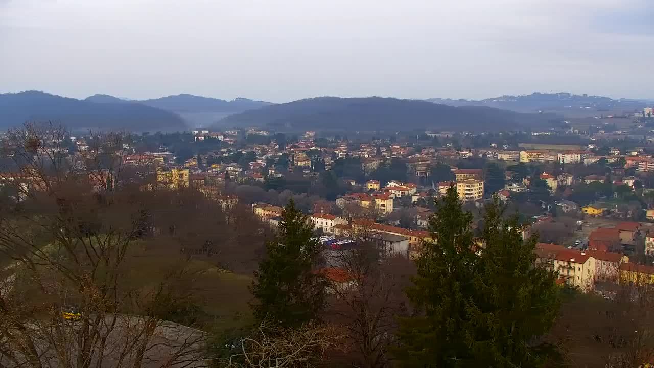 Nova Gorica e Gorizia: Panorama Mozzafiato dal Convento Francescano di Castagnevizza
