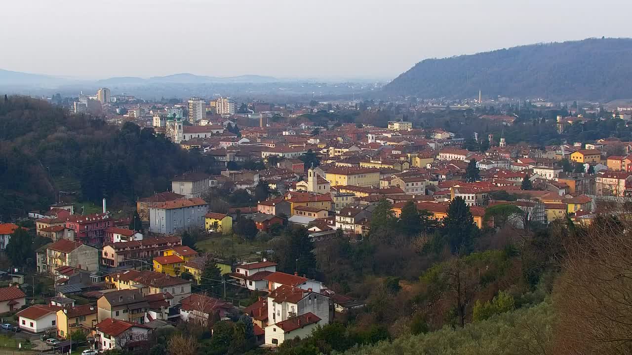 Nova Gorica y Gorizia: Impresionantes Vistas desde el Monasterio Franciscano de Kostanjevica