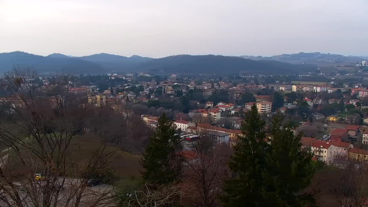 Nova Gorica y Gorizia: Impresionantes Vistas desde el Monasterio Franciscano de Kostanjevica