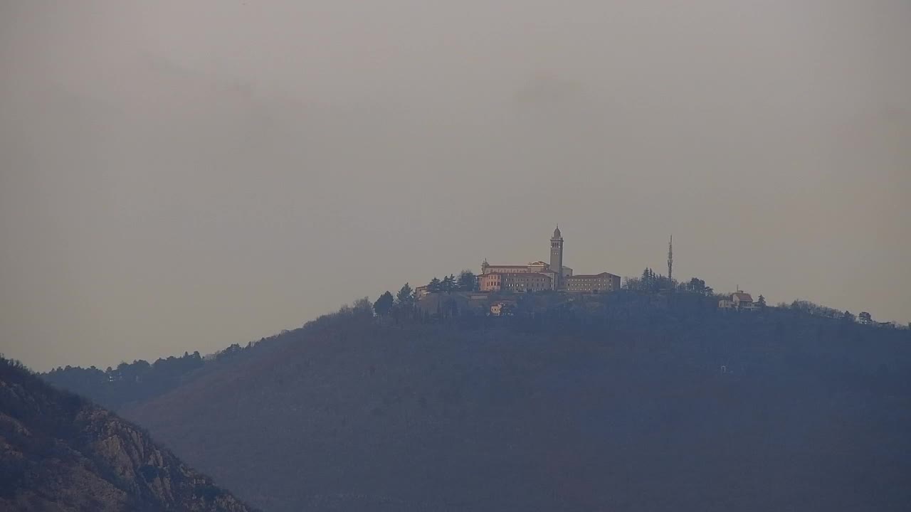 Nova Gorica i Gorica: Prekrasan Pogled iz Franjevačkog Samostana Kostanjevica