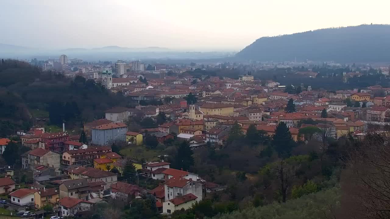 Nova Gorica et Gorizia : Vue Imprenable depuis le Monastère Franciscain de Kostanjevica