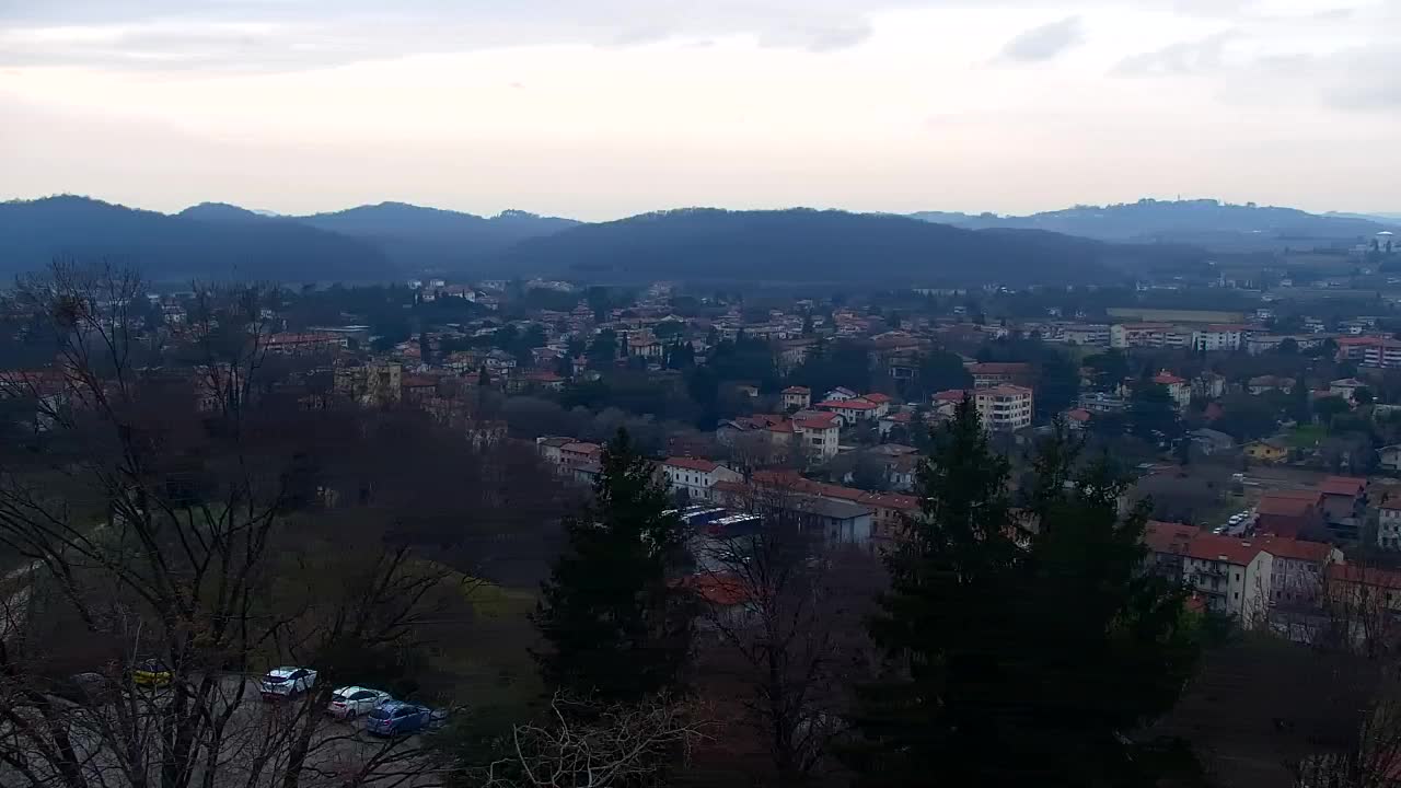 Nova Gorica in Gorica: Čudovit Razgled iz Frančiškanskega Samostana Kostanjevica