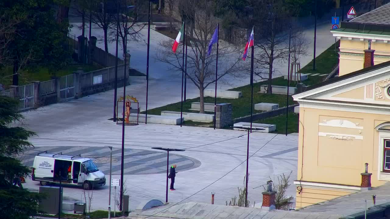 Nova Gorica e Gorizia: Panorama Mozzafiato dal Convento Francescano di Castagnevizza