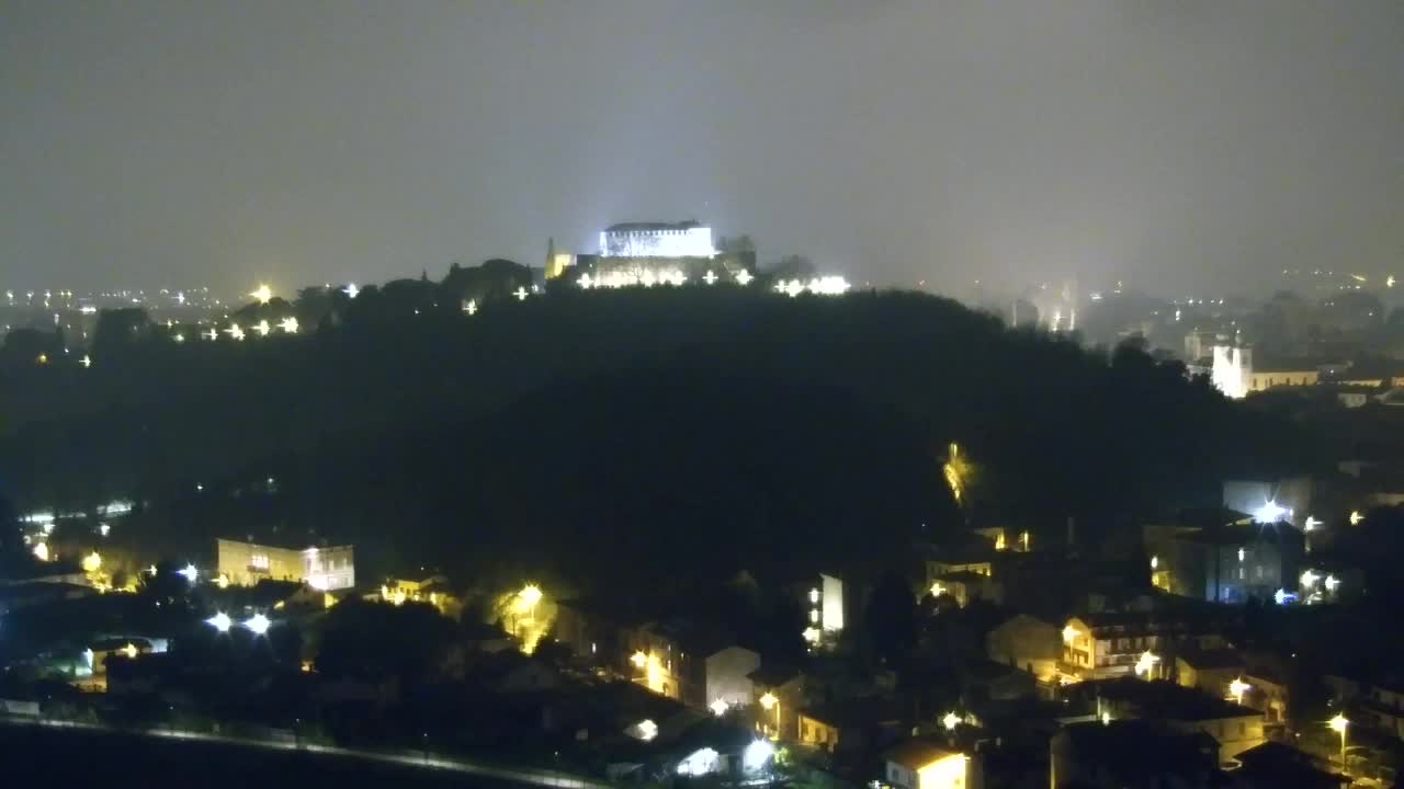 Nova Gorica und Görz: Atemberaubende Aussicht vom Franziskanerkloster Kostanjevica