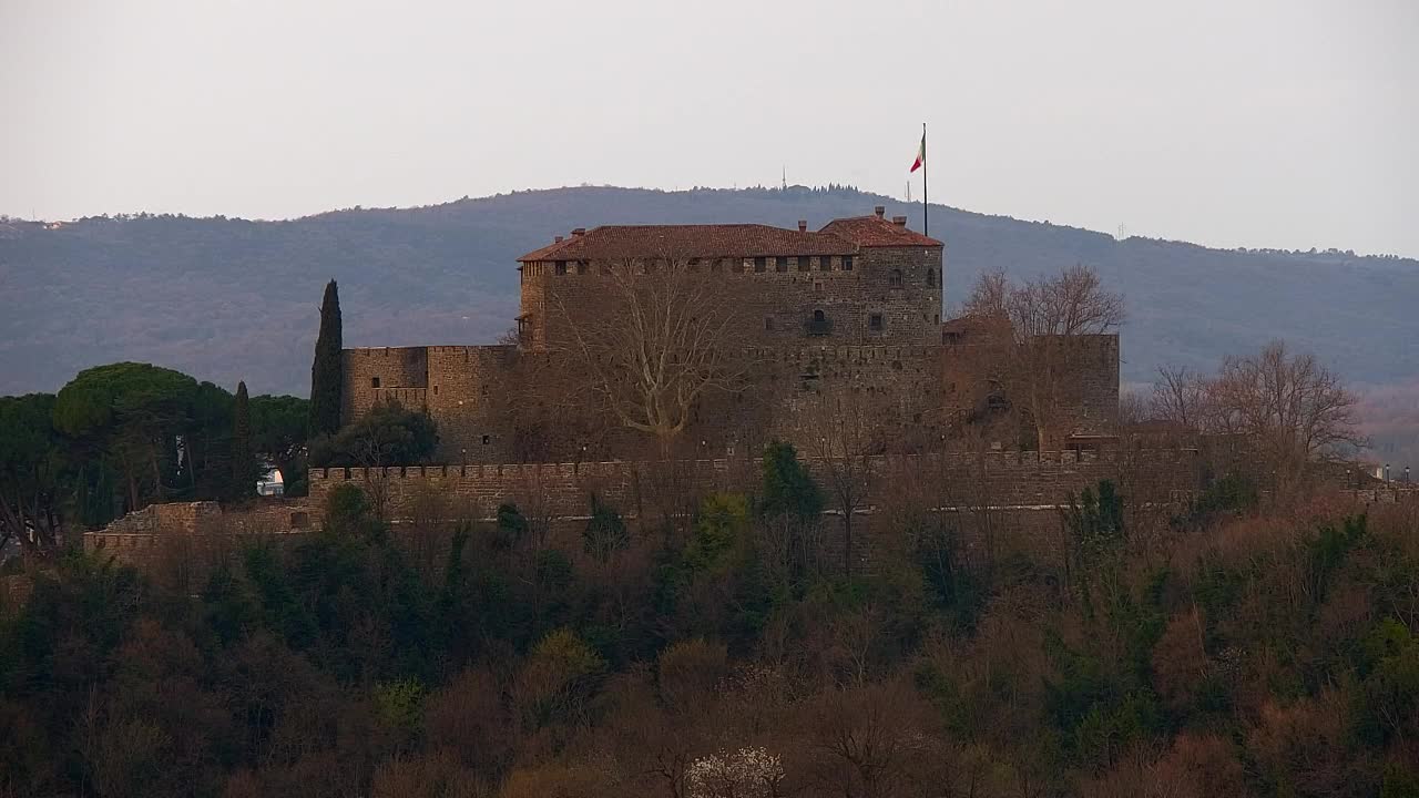 Nova Gorica in Gorica: Čudovit Razgled iz Frančiškanskega Samostana Kostanjevica