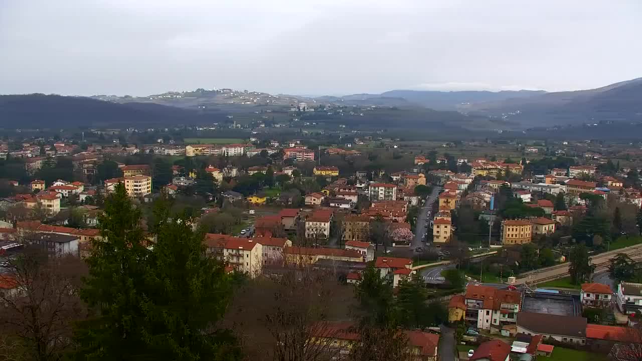 Nova Gorica y Gorizia: Impresionantes Vistas desde el Monasterio Franciscano de Kostanjevica