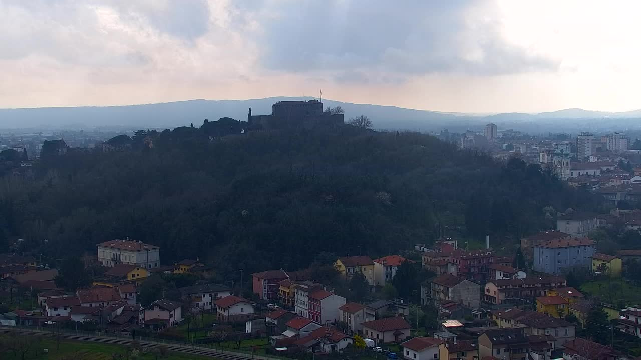 Nova Gorica y Gorizia: Impresionantes Vistas desde el Monasterio Franciscano de Kostanjevica