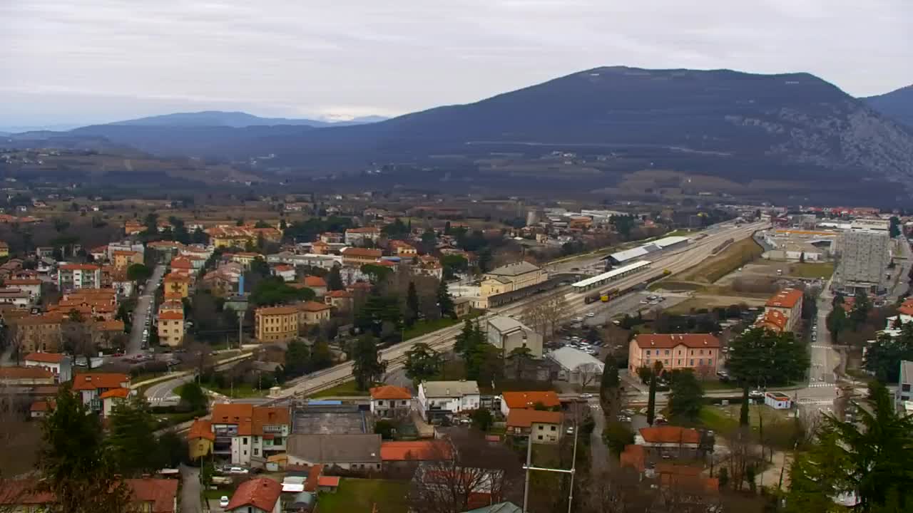 Nova Gorica i Gorica: Prekrasan Pogled iz Franjevačkog Samostana Kostanjevica