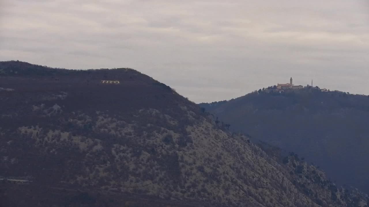 Nova Gorica e Gorizia: Panorama Mozzafiato dal Convento Francescano di Castagnevizza