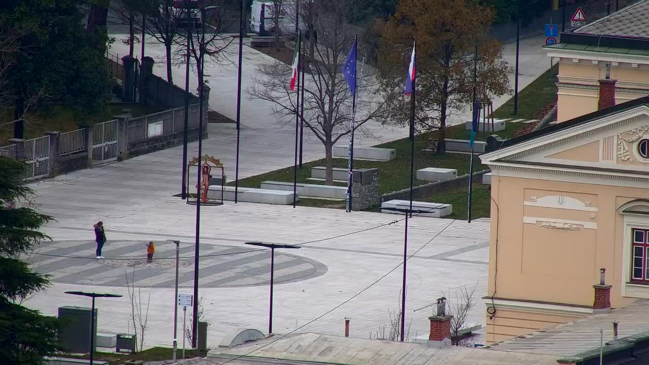 Nova Gorica y Gorizia: Impresionantes Vistas desde el Monasterio Franciscano de Kostanjevica