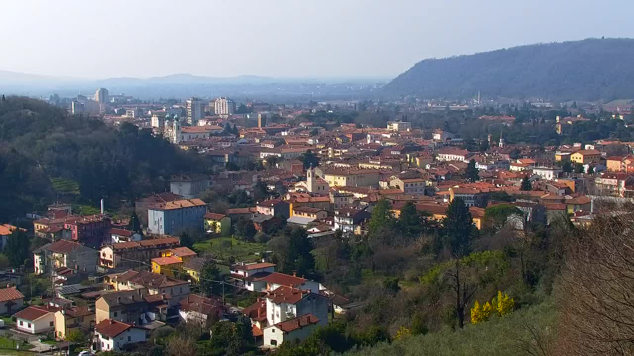 Nova Gorica y Gorizia: Impresionantes Vistas desde el Monasterio Franciscano de Kostanjevica