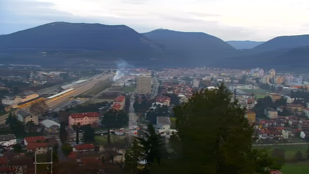 Nova Gorica e Gorizia: Panorama Mozzafiato dal Convento Francescano di Castagnevizza