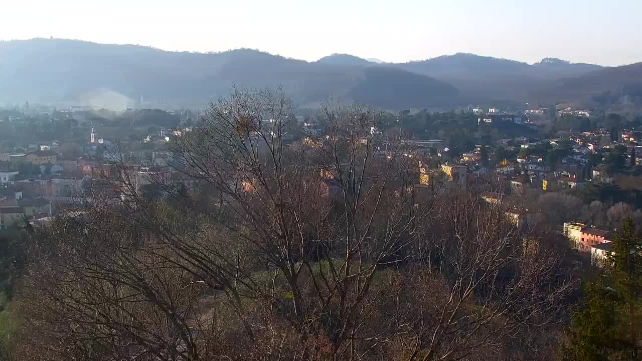 Nova Gorica i Gorica: Prekrasan Pogled iz Franjevačkog Samostana Kostanjevica