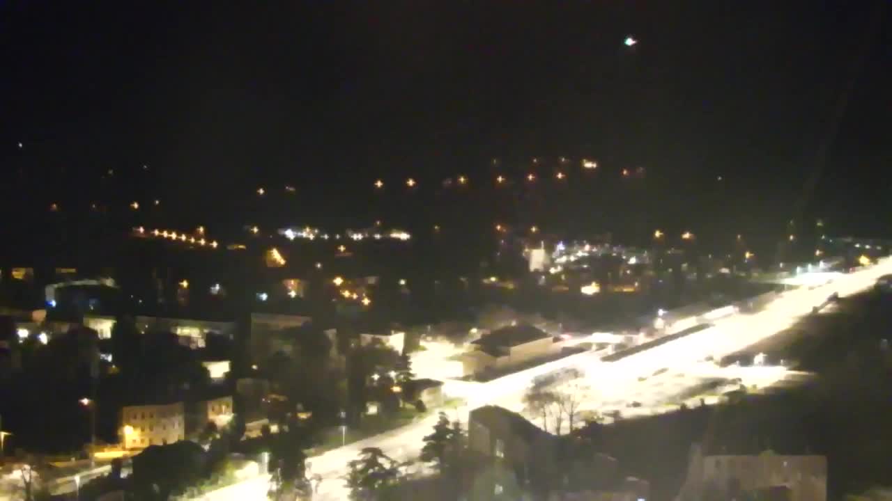 Nova Gorica e Gorizia: Panorama Mozzafiato dal Convento Francescano di Castagnevizza