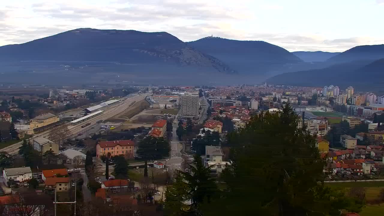 Nova Gorica in Gorica: Čudovit Razgled iz Frančiškanskega Samostana Kostanjevica