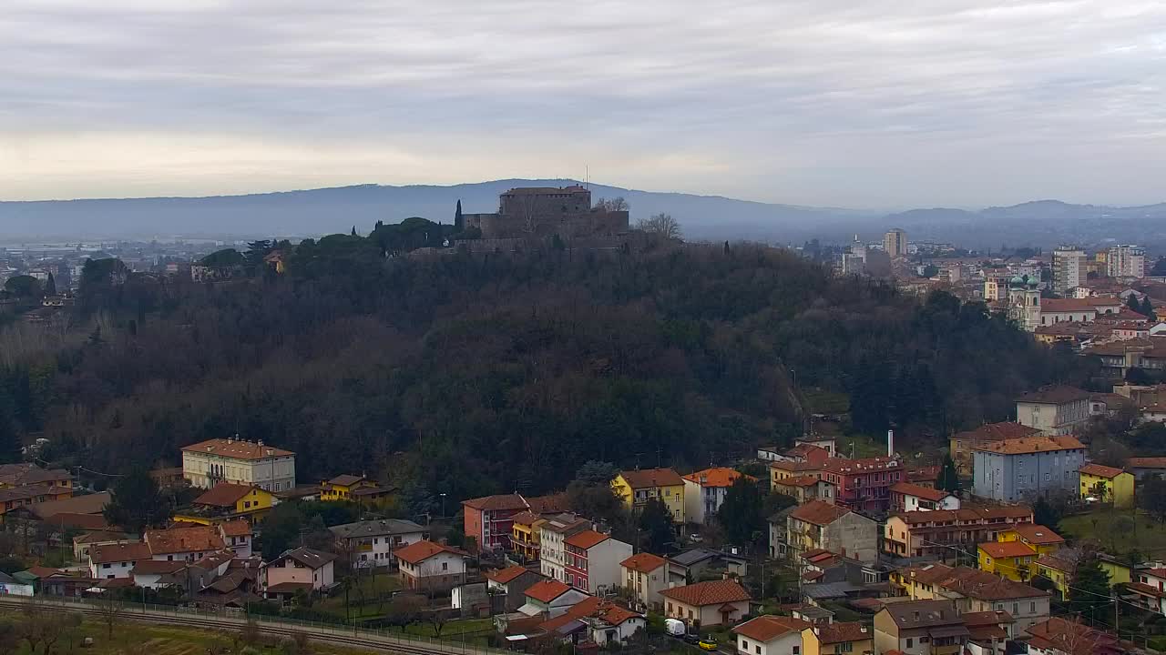 Nova Gorica i Gorica: Prekrasan Pogled iz Franjevačkog Samostana Kostanjevica