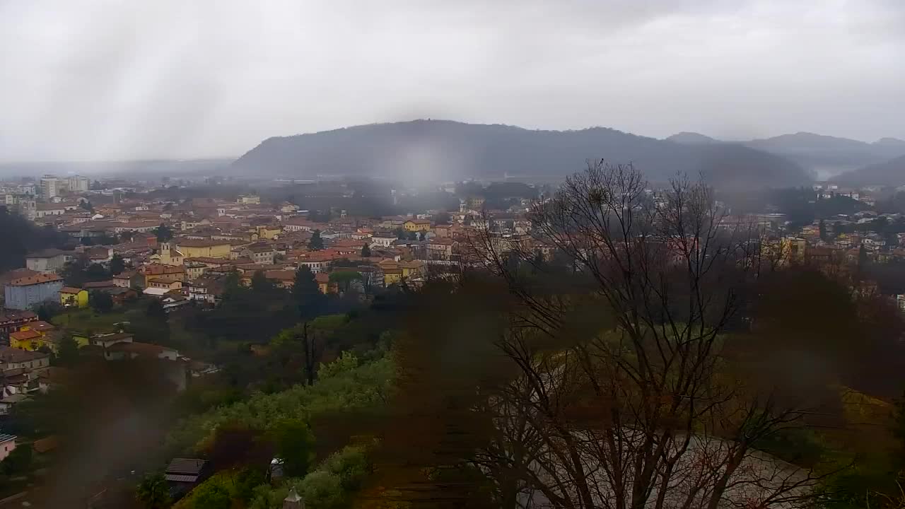 Nova Gorica i Gorica: Prekrasan Pogled iz Franjevačkog Samostana Kostanjevica