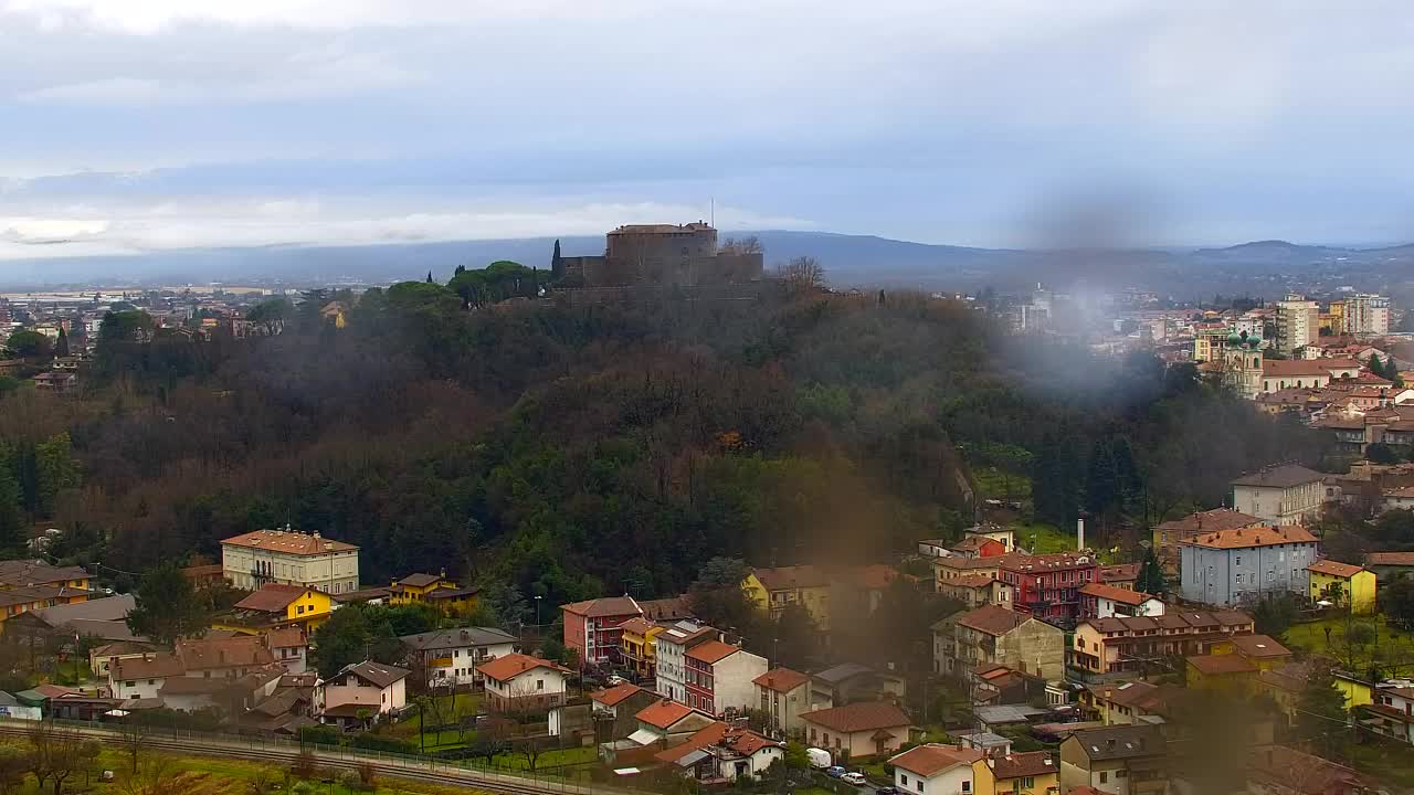 Nova Gorica e Gorizia: Panorama Mozzafiato dal Convento Francescano di Castagnevizza