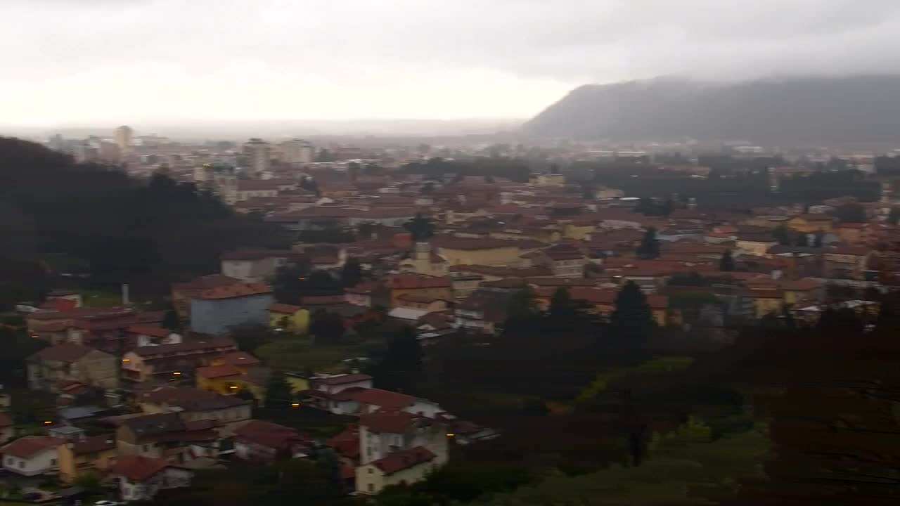 Nova Gorica i Gorica: Prekrasan Pogled iz Franjevačkog Samostana Kostanjevica