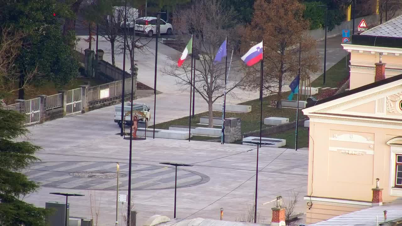 Nova Gorica e Gorizia: Panorama Mozzafiato dal Convento Francescano di Castagnevizza