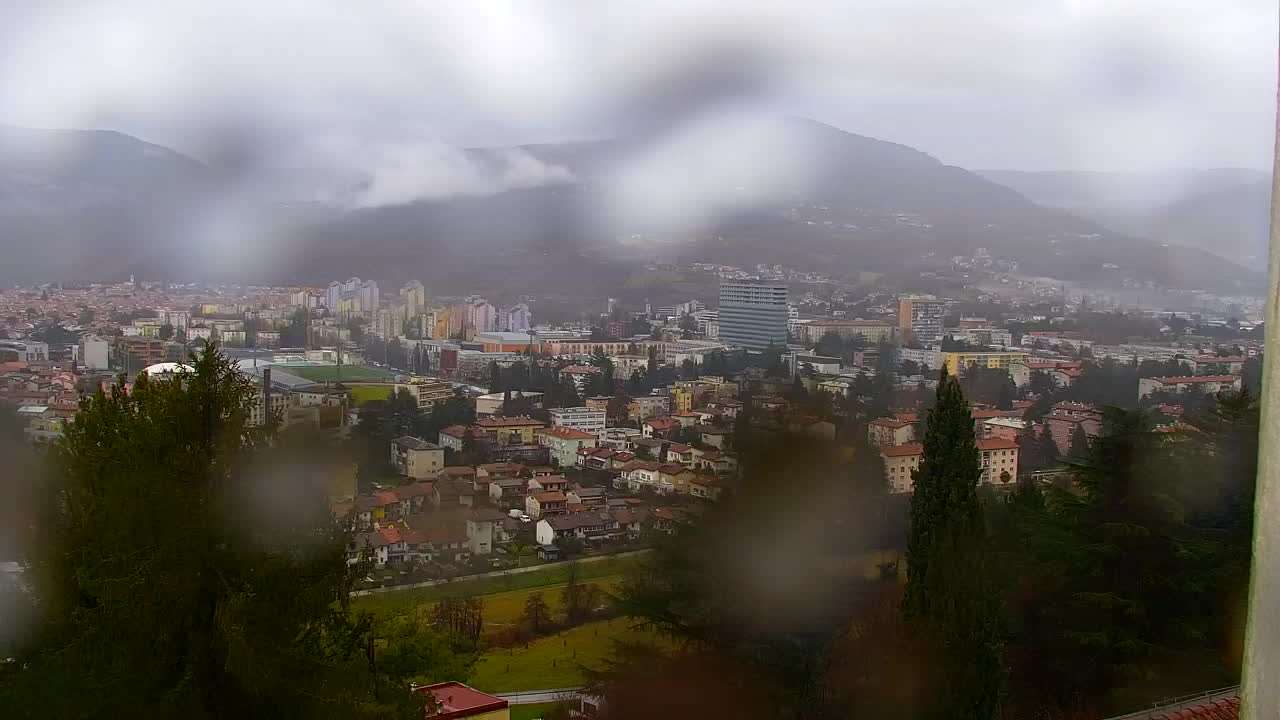 Nova Gorica i Gorica: Prekrasan Pogled iz Franjevačkog Samostana Kostanjevica