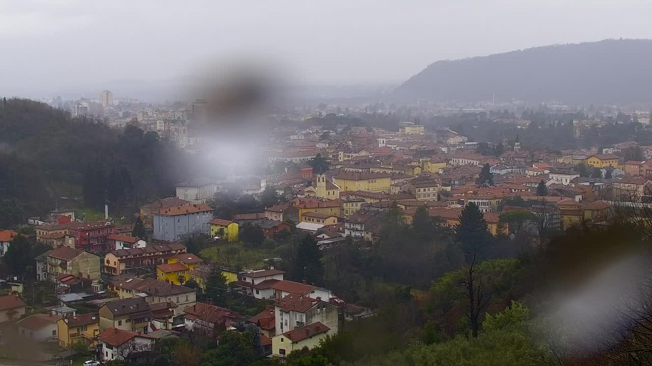 Nova Gorica e Gorizia: Panorama Mozzafiato dal Convento Francescano di Castagnevizza