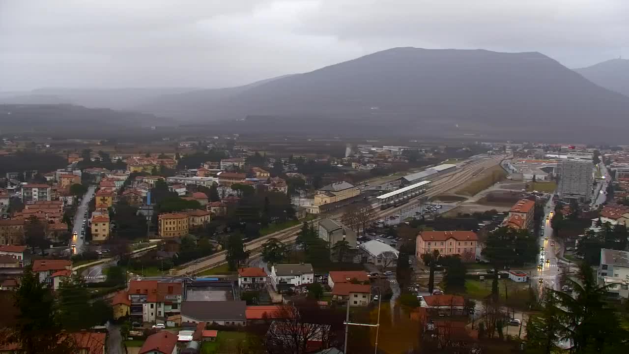 Nova Gorica i Gorica: Prekrasan Pogled iz Franjevačkog Samostana Kostanjevica