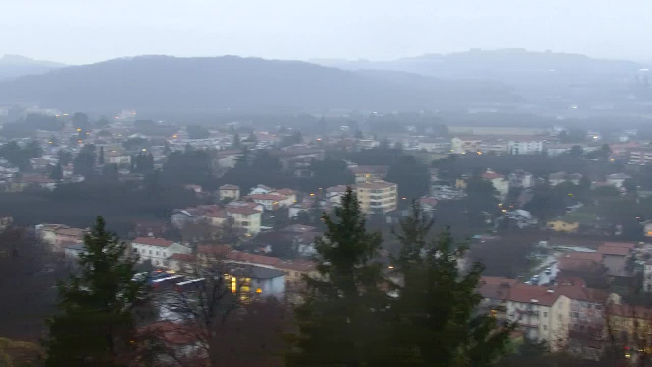 Nova Gorica und Görz: Atemberaubende Aussicht vom Franziskanerkloster Kostanjevica