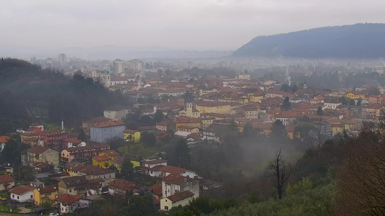 Nova Gorica i Gorica: Prekrasan Pogled iz Franjevačkog Samostana Kostanjevica
