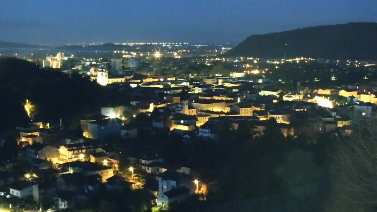 Nova Gorica e Gorizia: Panorama Mozzafiato dal Convento Francescano di Castagnevizza