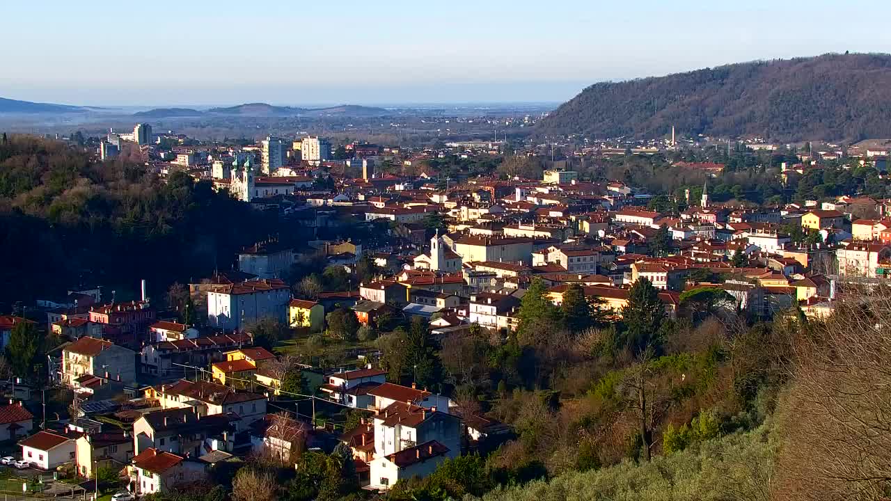 Nova Gorica e Gorizia: Panorama Mozzafiato dal Convento Francescano di Castagnevizza