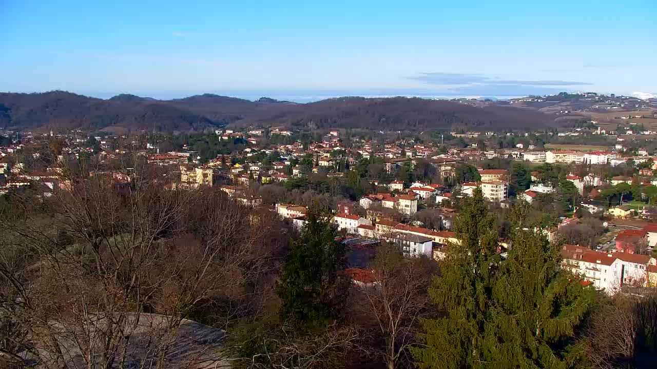 Nova Gorica e Gorizia: Panorama Mozzafiato dal Convento Francescano di Castagnevizza