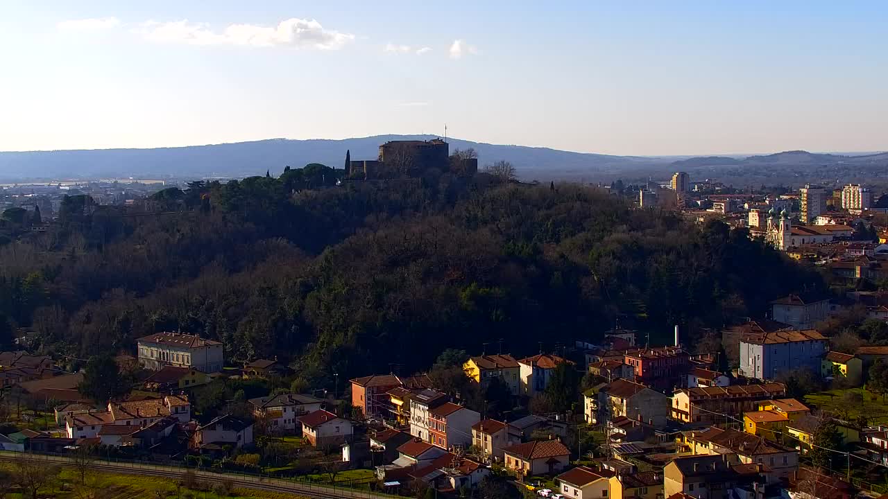 Nova Gorica y Gorizia: Impresionantes Vistas desde el Monasterio Franciscano de Kostanjevica