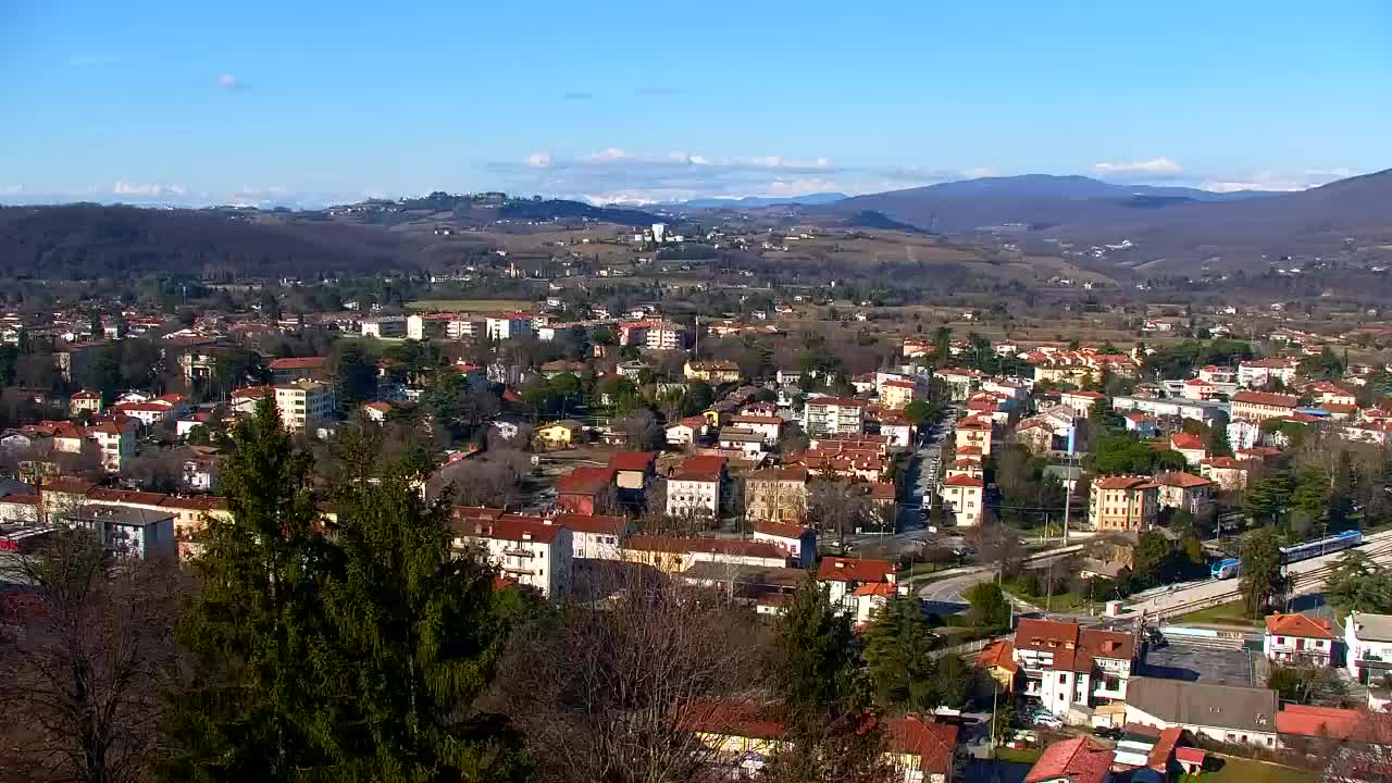 Nova Gorica i Gorica: Prekrasan Pogled iz Franjevačkog Samostana Kostanjevica