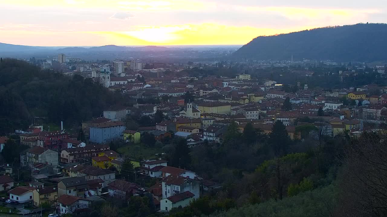 Nova Gorica und Görz: Atemberaubende Aussicht vom Franziskanerkloster Kostanjevica