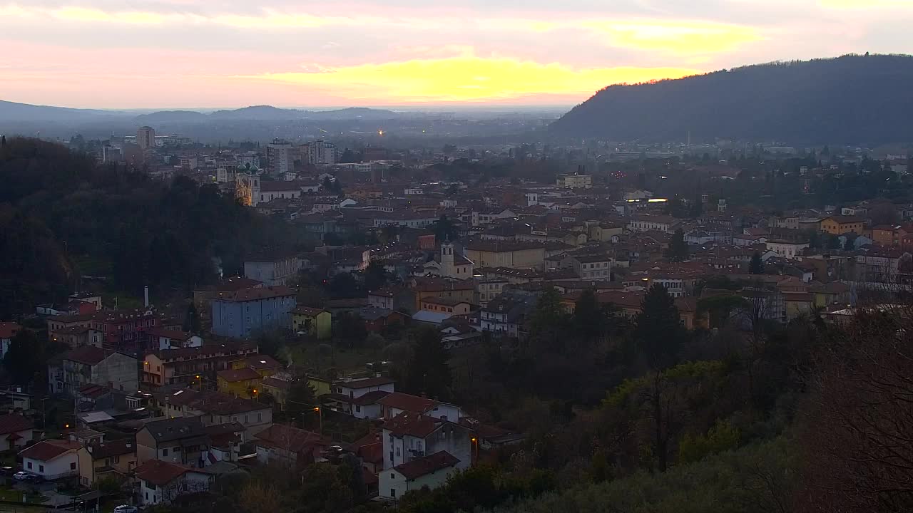 Nova Gorica und Görz: Atemberaubende Aussicht vom Franziskanerkloster Kostanjevica