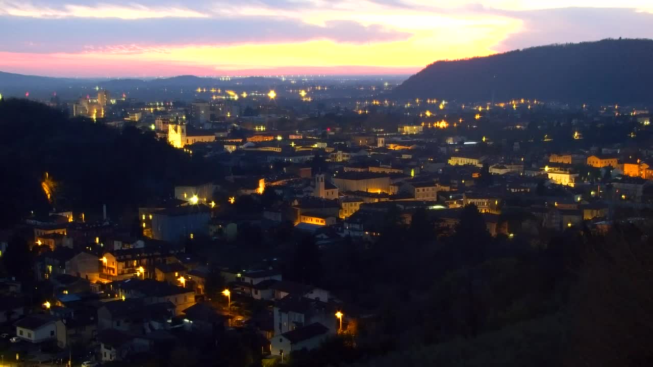 Nova Gorica und Görz: Atemberaubende Aussicht vom Franziskanerkloster Kostanjevica