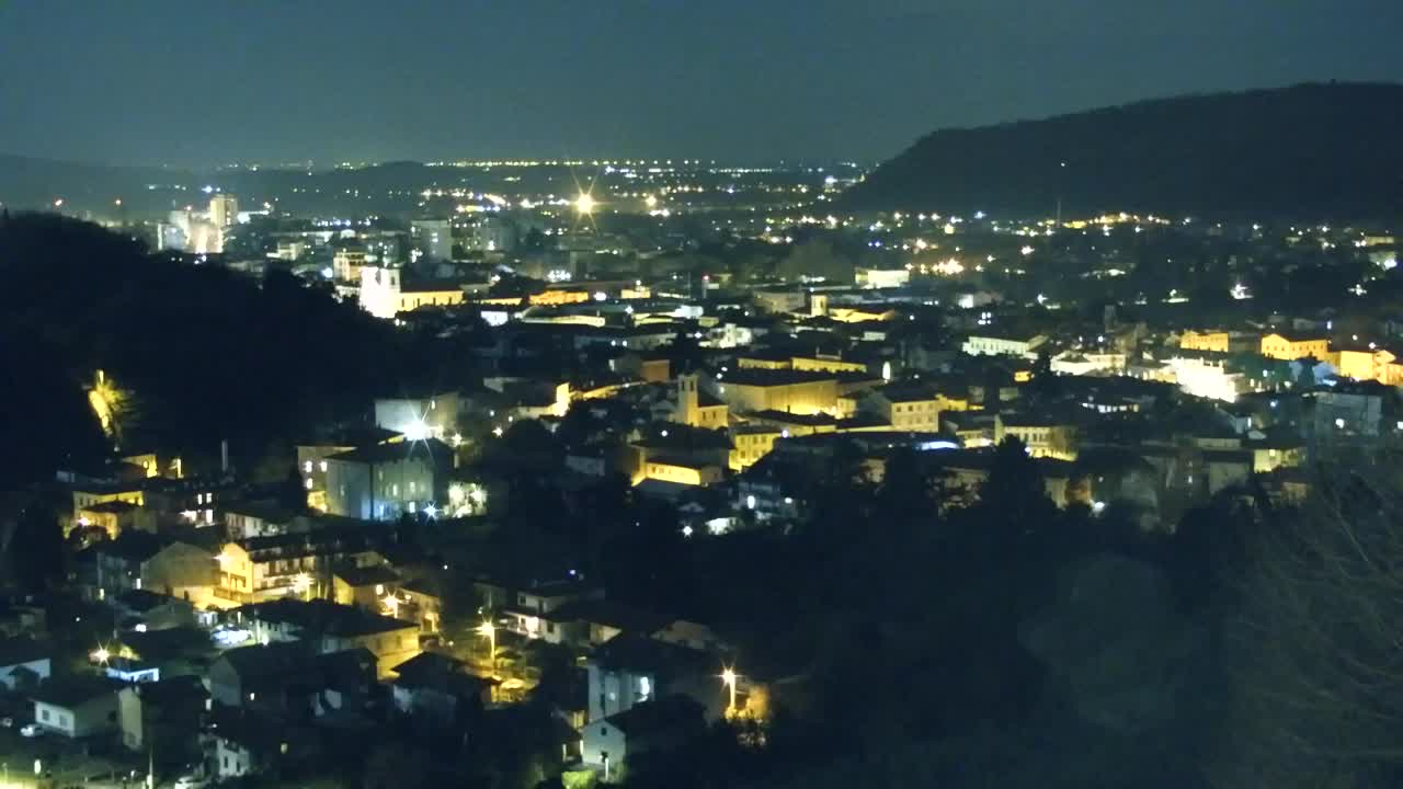 Nova Gorica i Gorica: Prekrasan Pogled iz Franjevačkog Samostana Kostanjevica