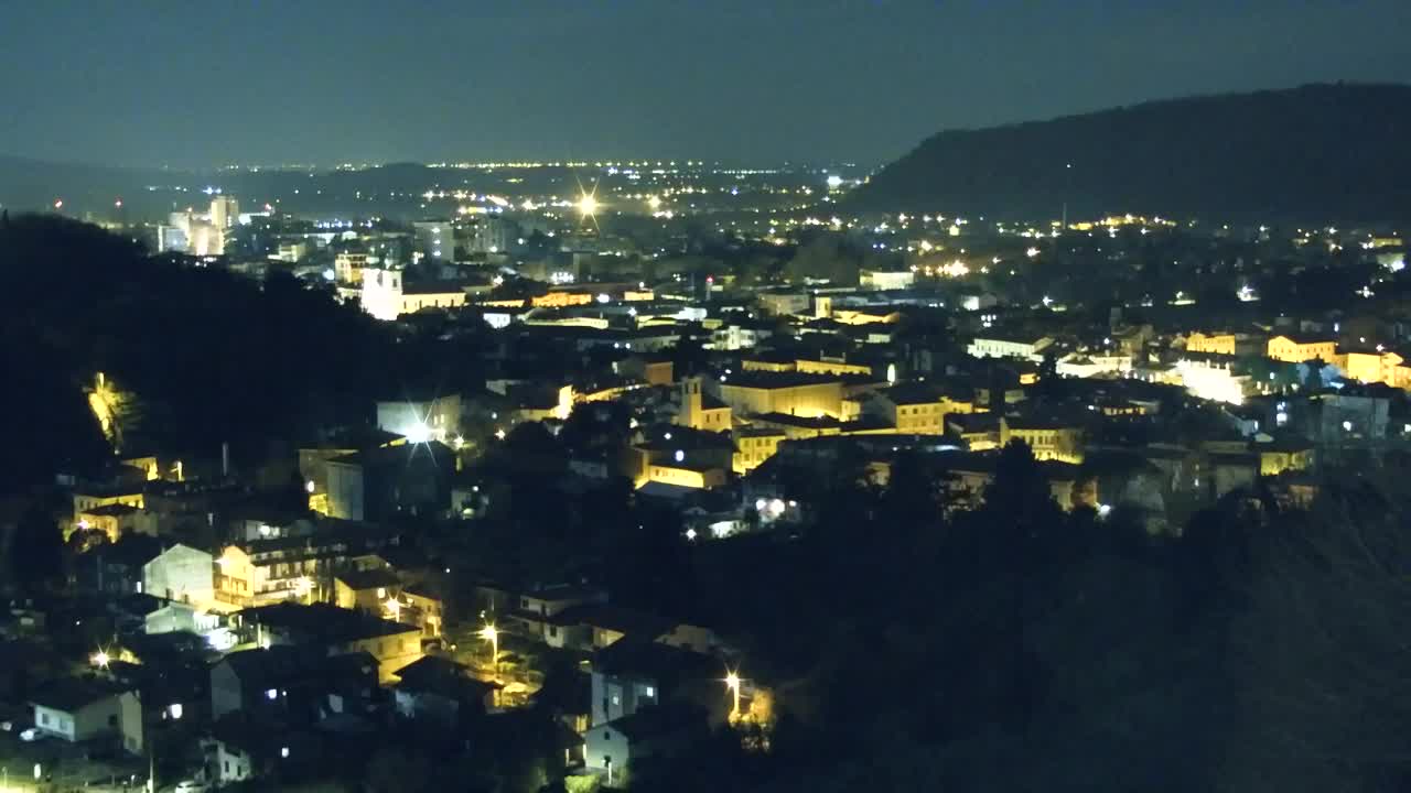 Nova Gorica i Gorica: Prekrasan Pogled iz Franjevačkog Samostana Kostanjevica